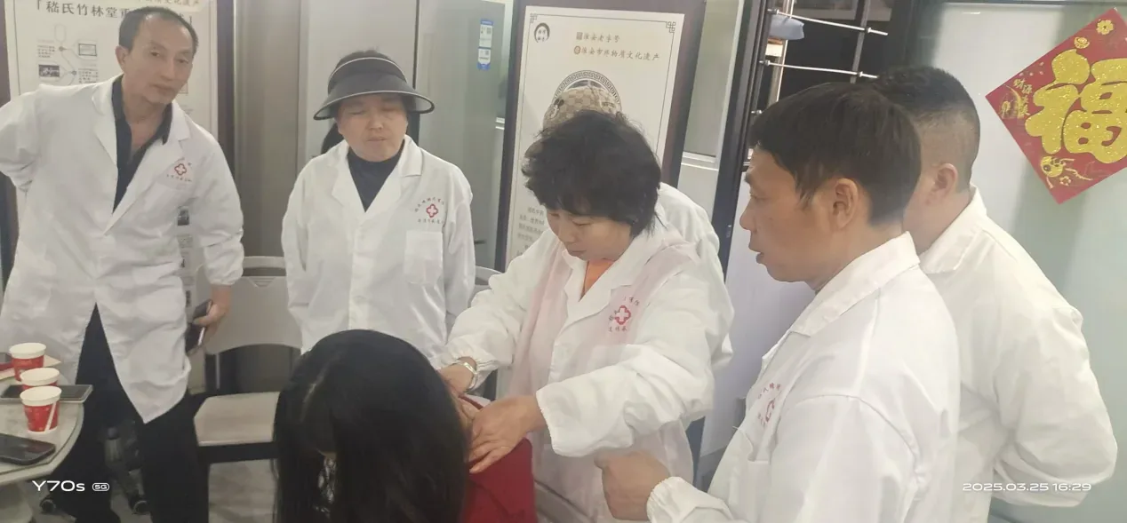 嵇礼军为非遗传习人实战讲解